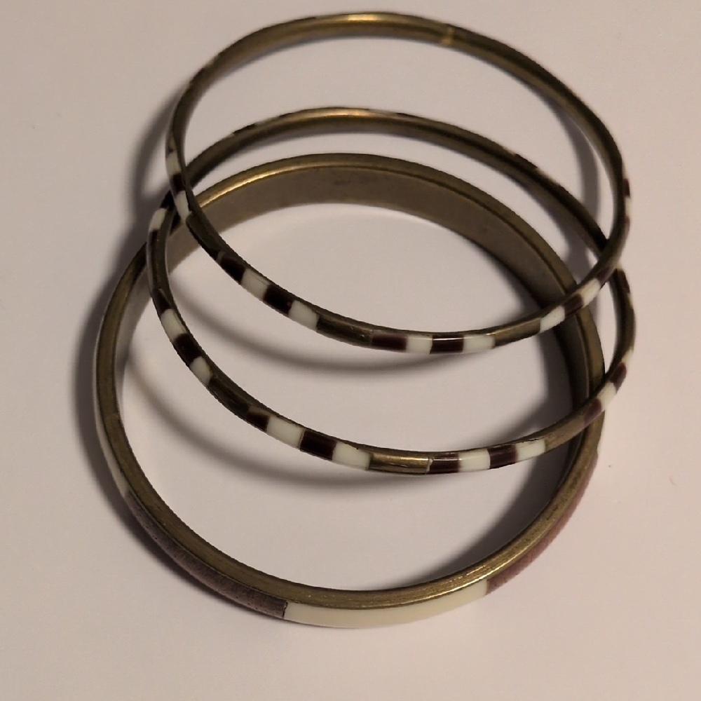 Elegant Gold Brown and White Bangle Set‎